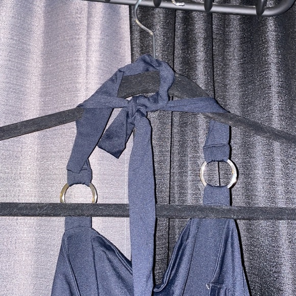 Black halter top - Picture 3 of 3